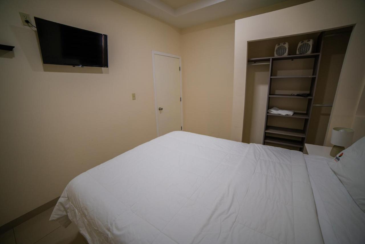 California Comfort & Suites ลอส อัลโกโดเนส ภายนอก รูปภาพ