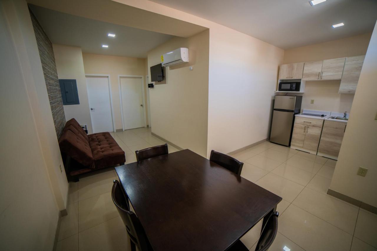 California Comfort & Suites ลอส อัลโกโดเนส ภายนอก รูปภาพ