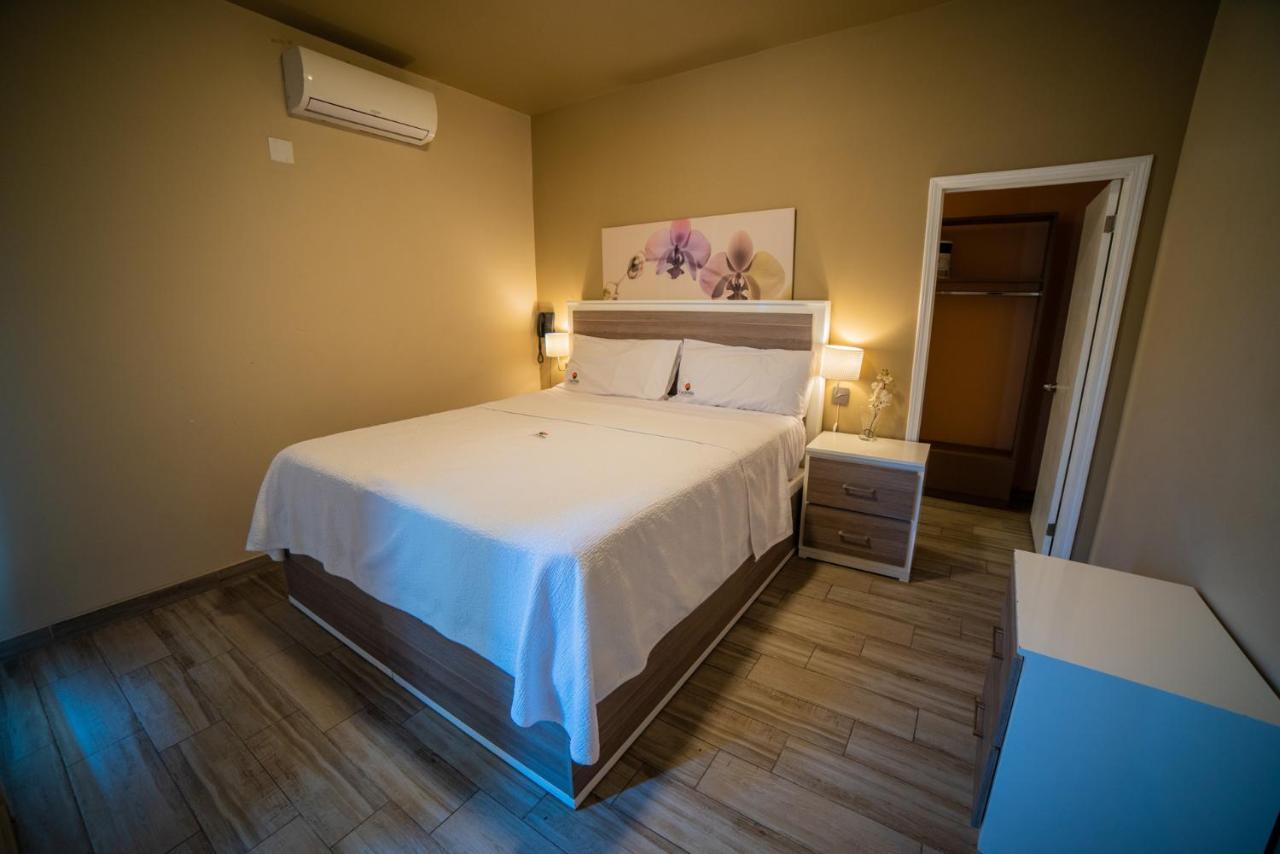 California Comfort & Suites ลอส อัลโกโดเนส ภายนอก รูปภาพ
