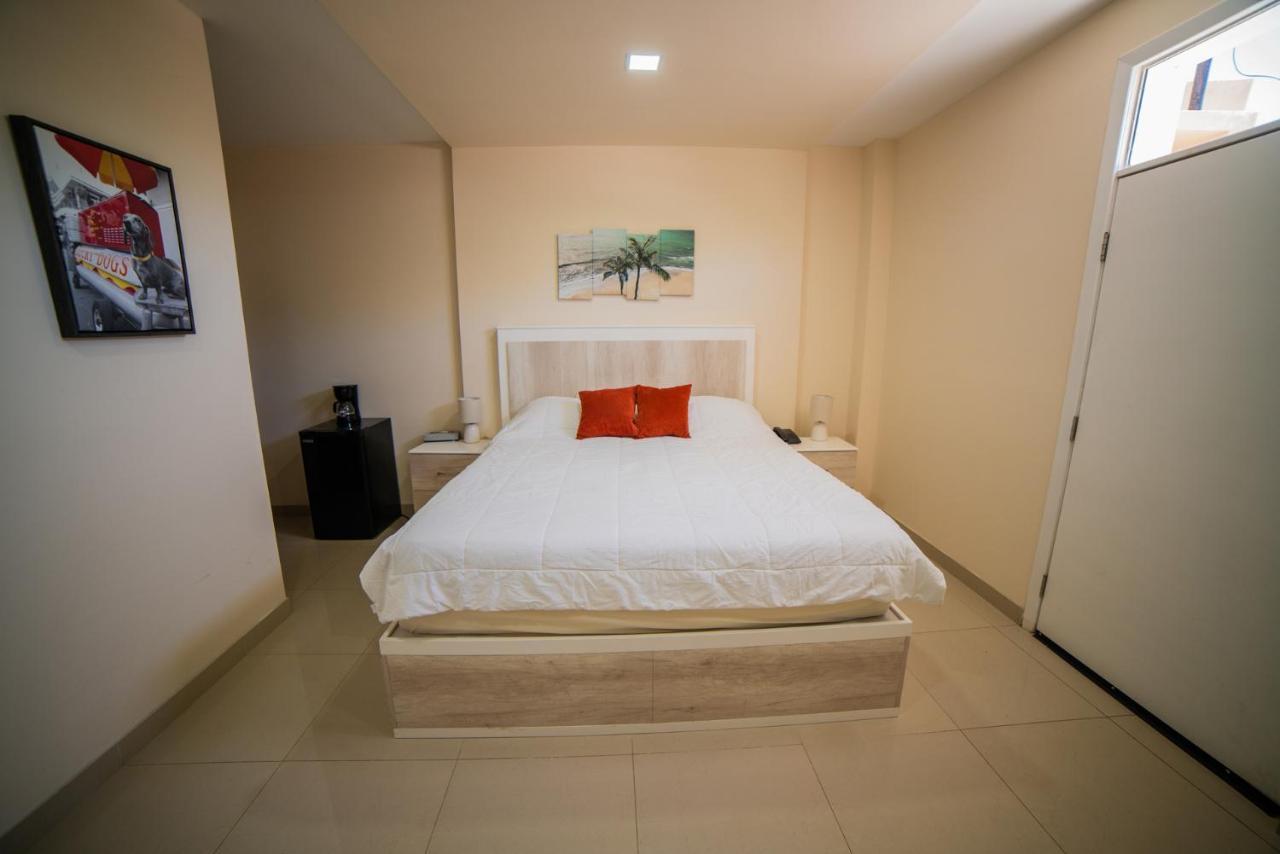 California Comfort & Suites ลอส อัลโกโดเนส ภายนอก รูปภาพ