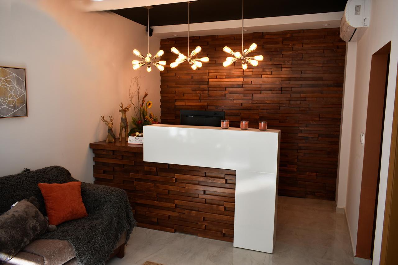 California Comfort & Suites ลอส อัลโกโดเนส ภายนอก รูปภาพ